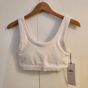 Alo Yoga Wellness Sports Bra in White NWT Size Medium